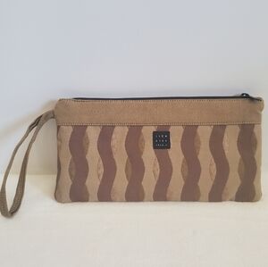 𝅺1154 Lill Studio Wristlet Clutch Bag Tan Brown Gold Swirl Design